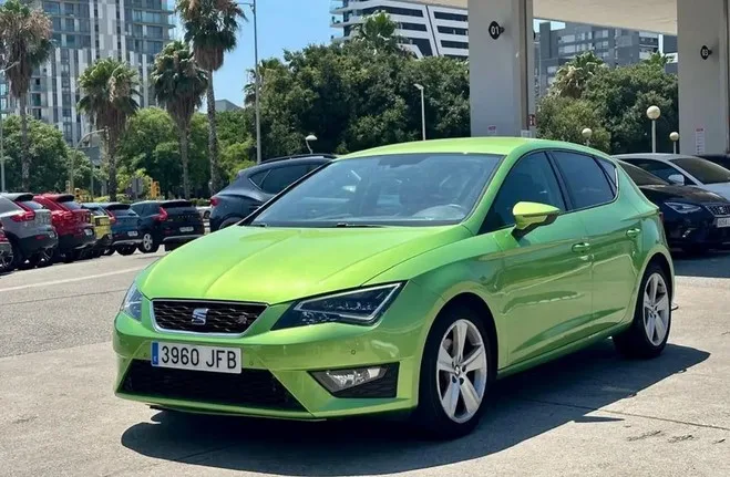 SEAT Leon / 2015 / Manual / Diesel