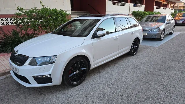 SKODA Octavia / 2016 / Automático / RS Diesel