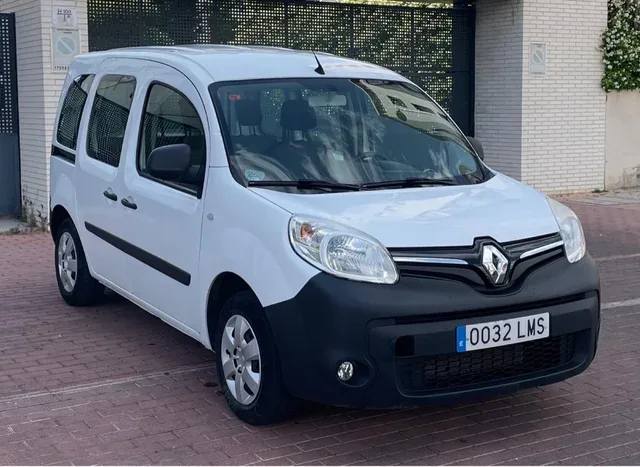 RENAULT Kangoo / 2021 / Manual / Kombi Diesel