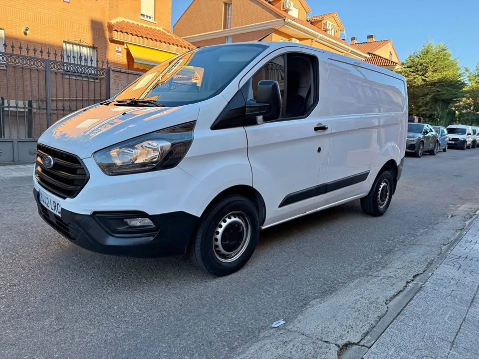 FORD Custom / 2021 / Manual / 2.0L Diesel