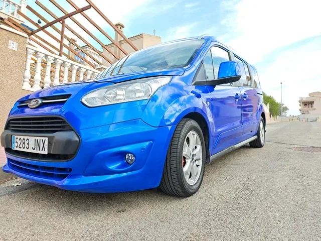 FORD GrandTourneo 2016