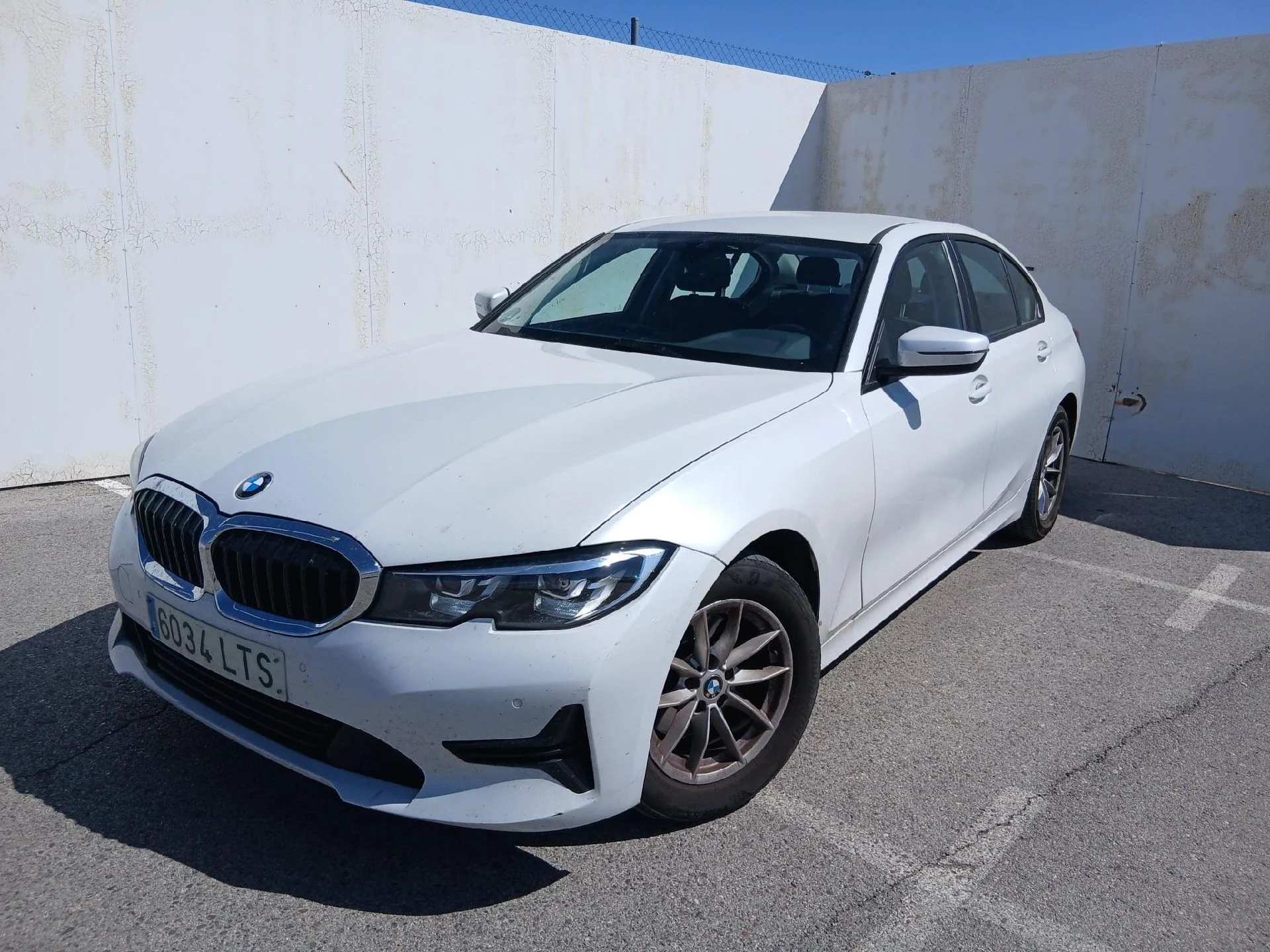 BMW Serie 3 / 2021 / 4P / sedán 320d Auto.