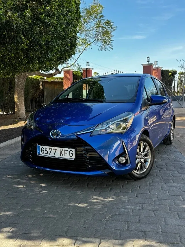 TOYOTA Yaris 2018