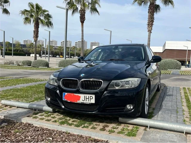 BMW Serie 3 318d - 2010 / Manual / Diesel 143 cv