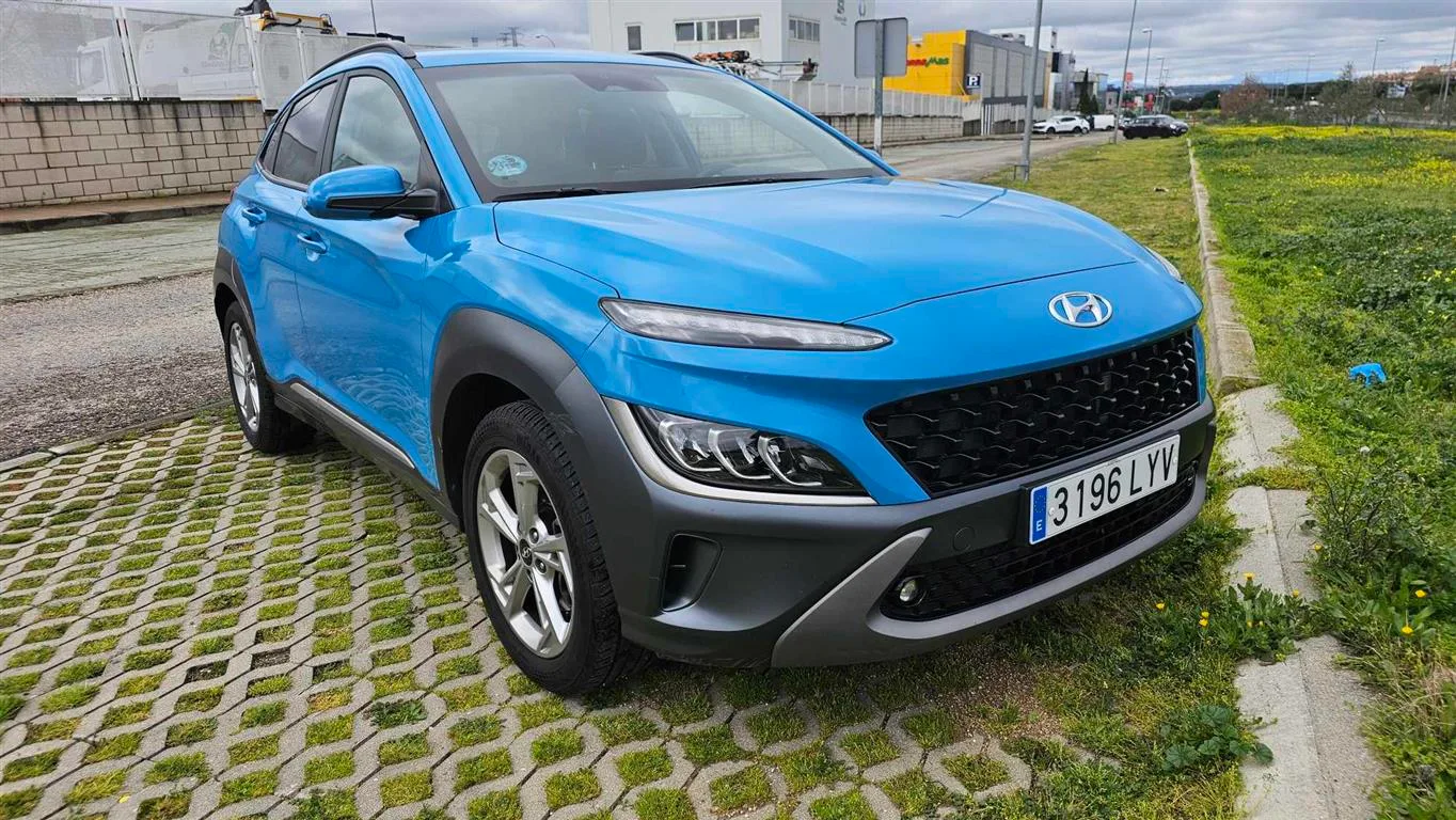 HYUNDAI Kona / 2022 / Manual / Gasolina