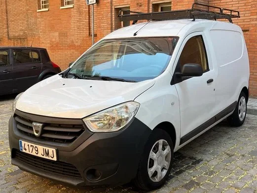 DACIA Duster / 2016 / Manual / Dokker Gasolina